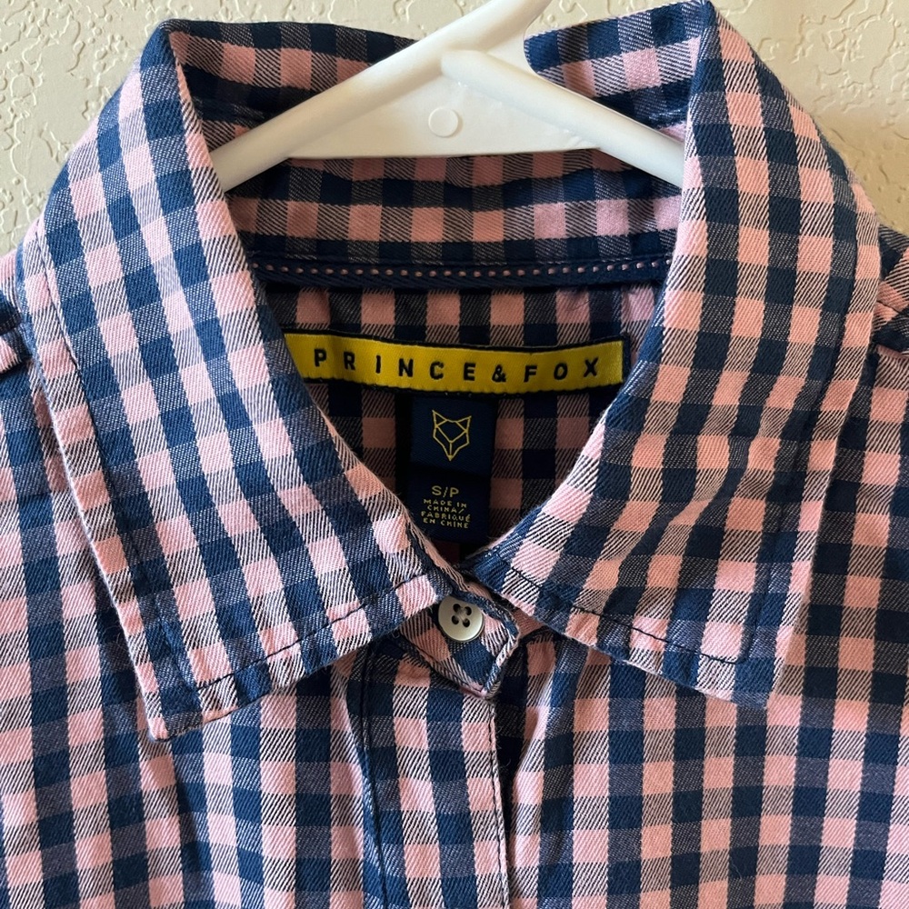 Prince & Fox Women’s Button-Up Shirt | Size S/P | Pink & Navy Gingham Plaid - Picture 3 of 8